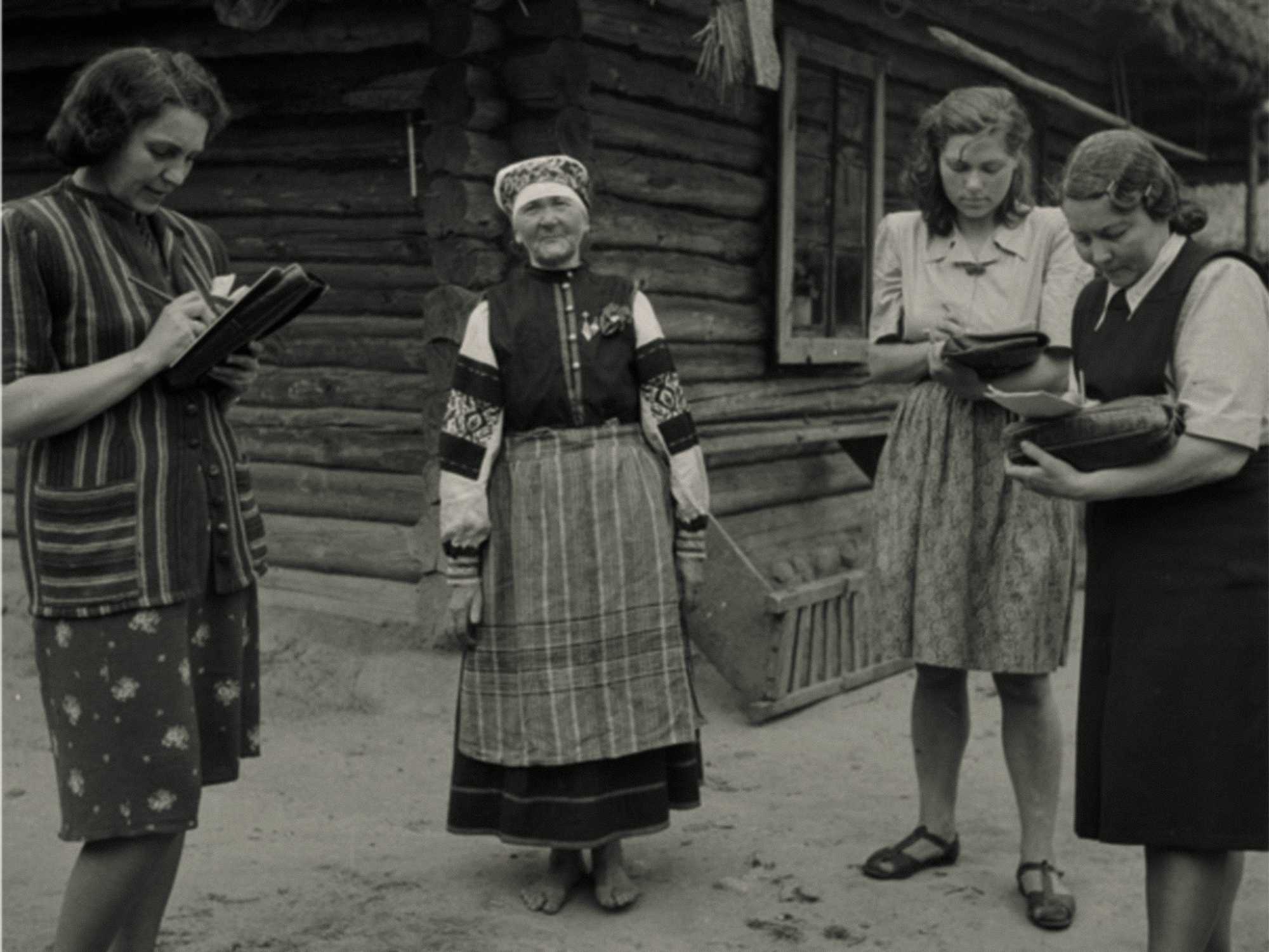 Rahvaluule üleskirjutamine seto rahvalaulik A. Vabarnalt; ERA, Foto 2273