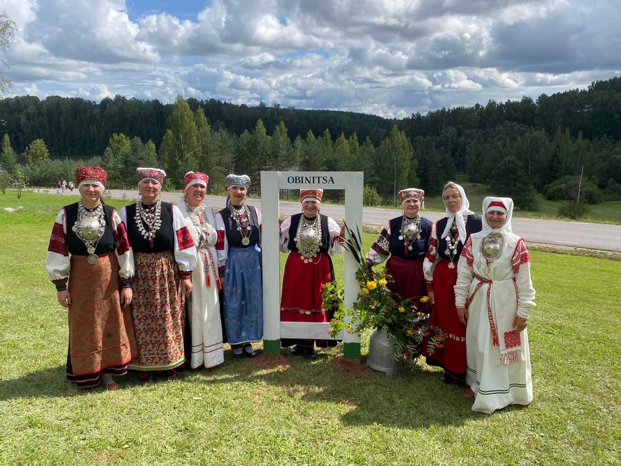 Verska Naase' Seto Kuningriigipäeval Obinitsas